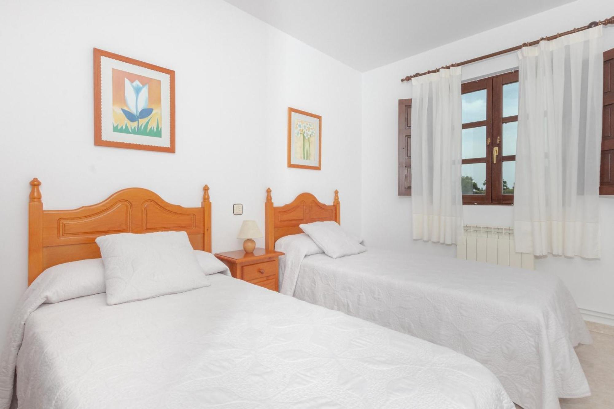 Apartamentos El Acebo Навес Экстерьер фото