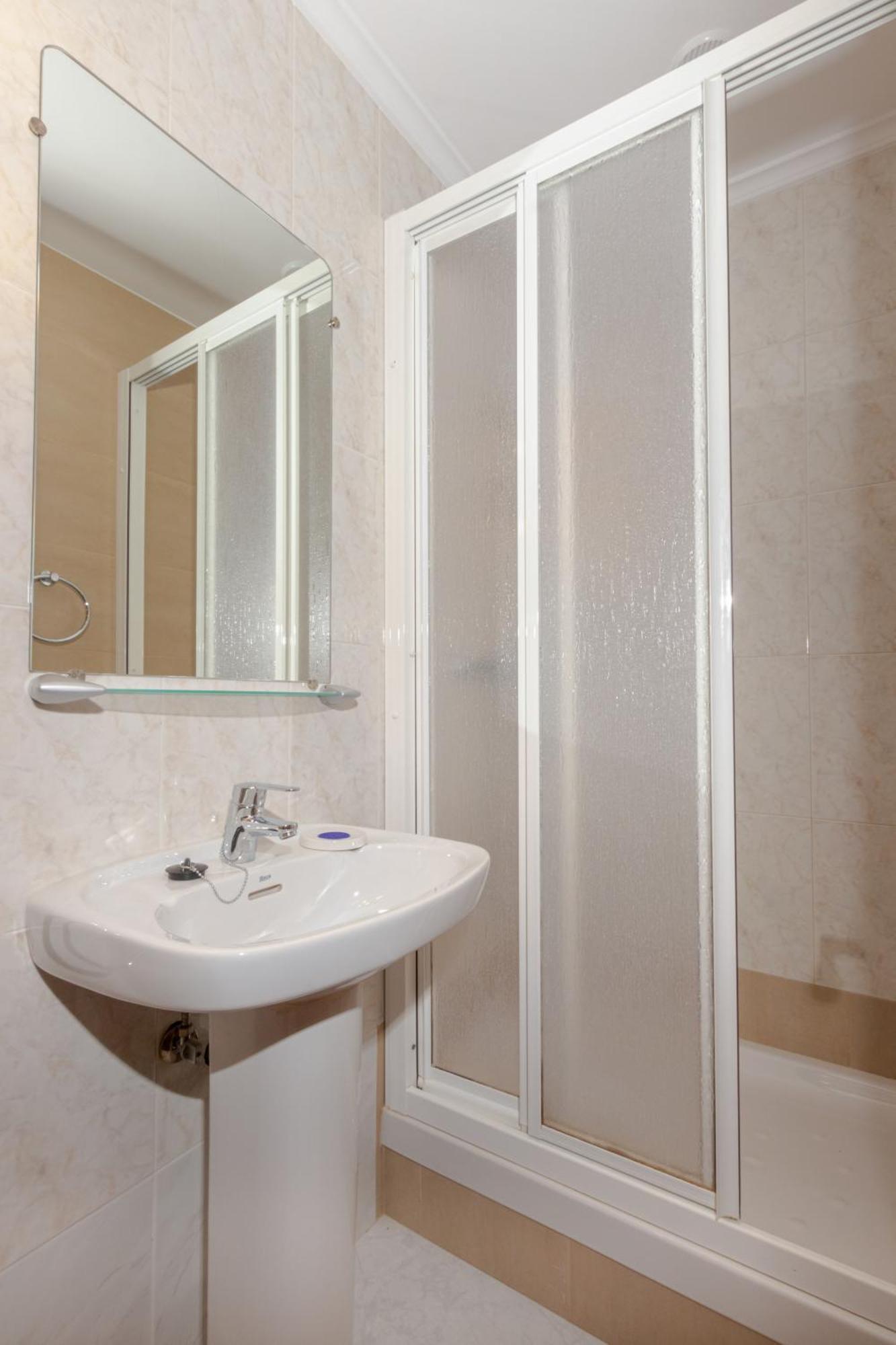 Apartamentos El Acebo Навес Номер фото
